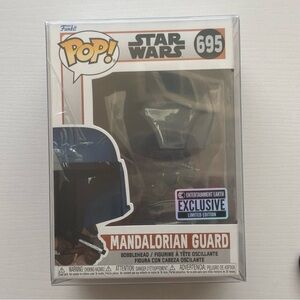 Mandalorian Guard 695 Star Wars Entertainment Earth Exclusive Funko Pop